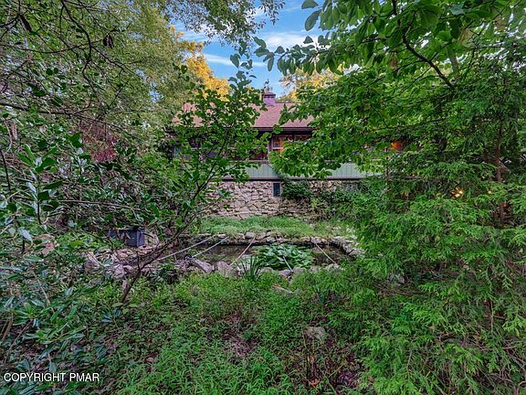 5th image of 2186 Woodhaven Dr