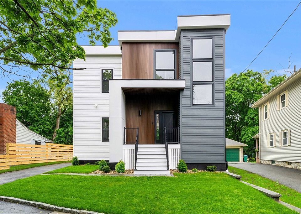 1st image of 77 Wolcott St