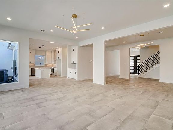 5th image of 1504 Caywood Ln