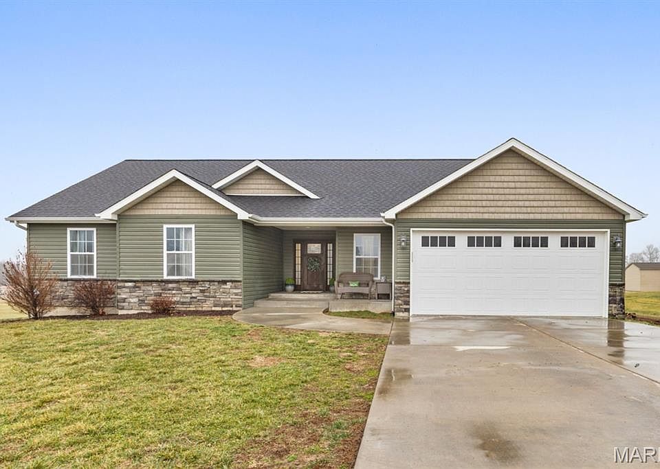 1st image of 89 Trophy Dr