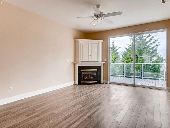 3rd image of 8818 NE 16th Way