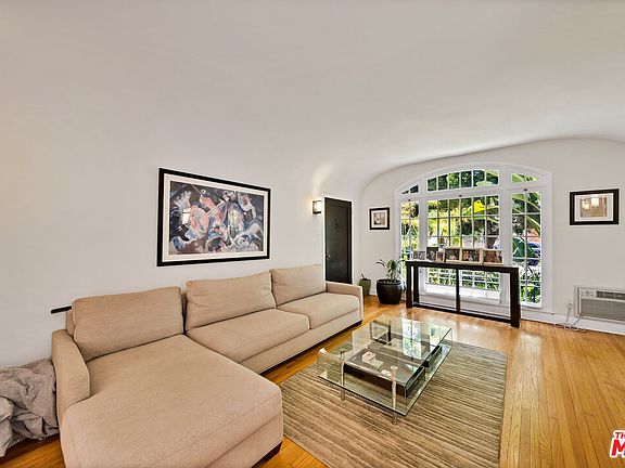 3rd image of 741 S Detroit St APT 1