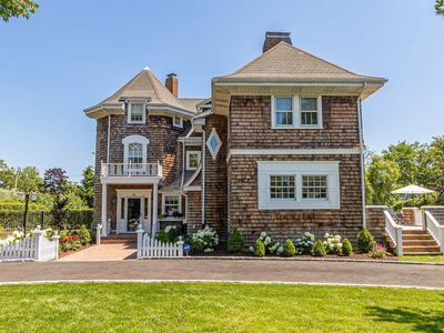 92 S Windsor Avenue, Brightwaters, NY, 11718