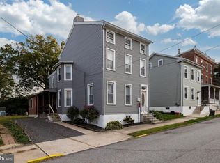 128 Chestnut St, Spring City, PA 19475