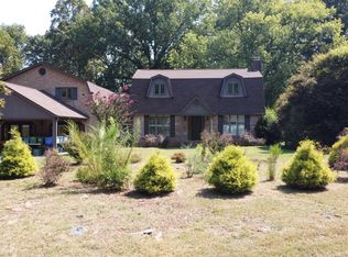 121 County Road 620, Etowah, TN 37331