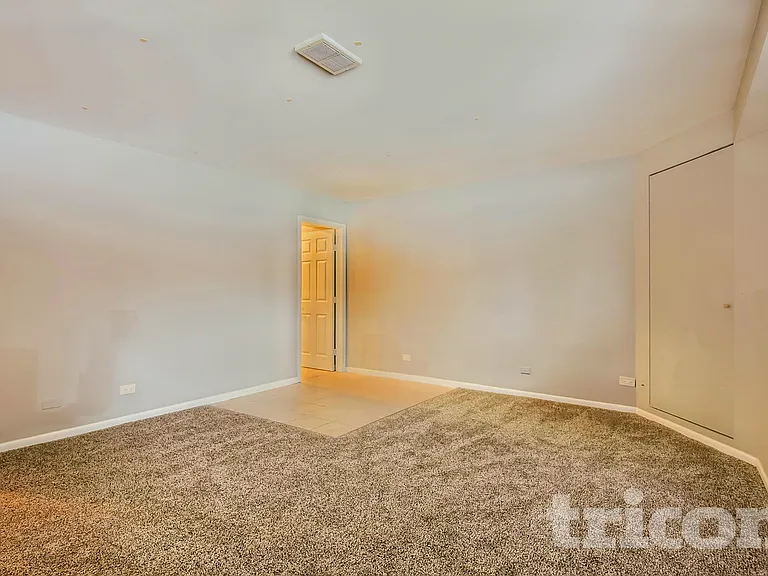 11059 Catherine Dr — Photo 6