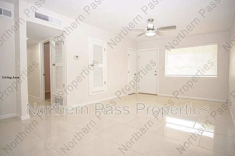 4 bed, 2.0 bath, 1256 sqft, $1,525 — Photo 4