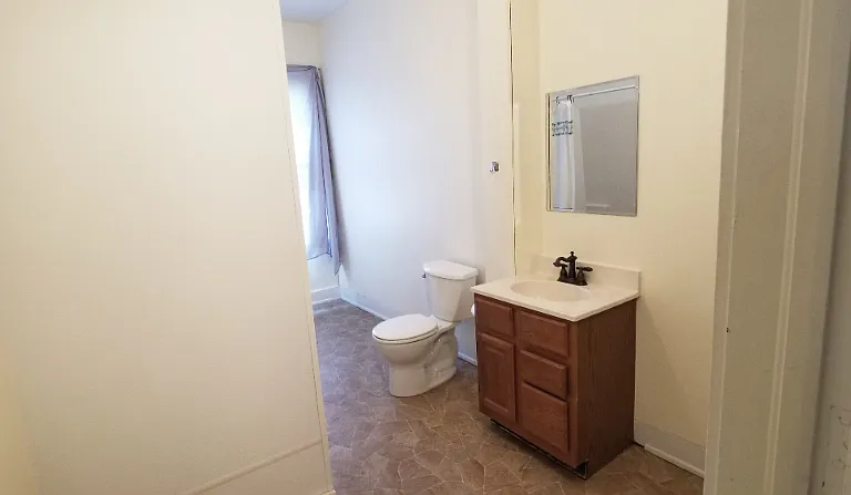 1806 John Ave — Photo 8