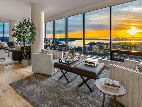5th image of 650 Bellevue Way NE #3004