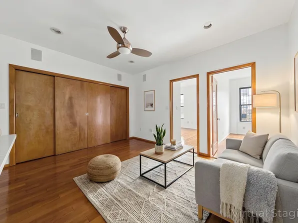 179 Ocean Pkwy APT 1E, Brooklyn, NY 11218