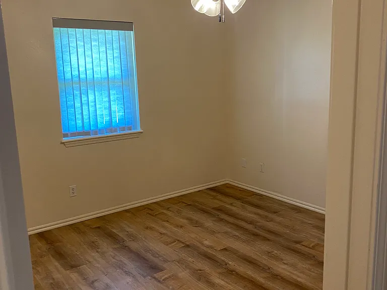 203 Butler Ave — Photo 5