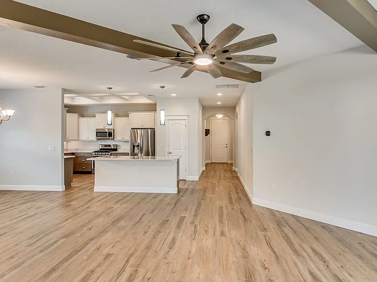 1398 Tullagee Ave — Photo 11