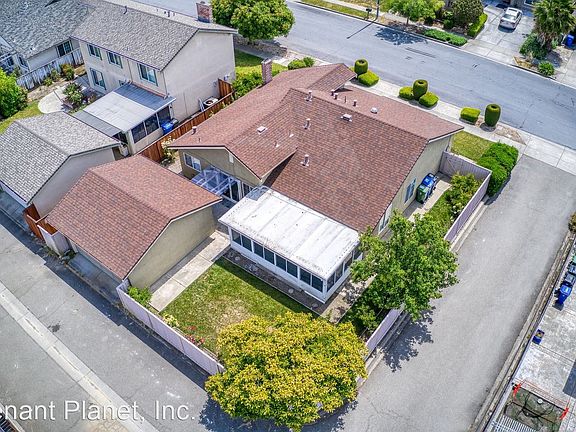 4th image of 4379 Othello Dr