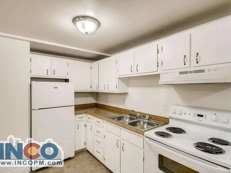 5560 S Sherman St #1 — Photo 6