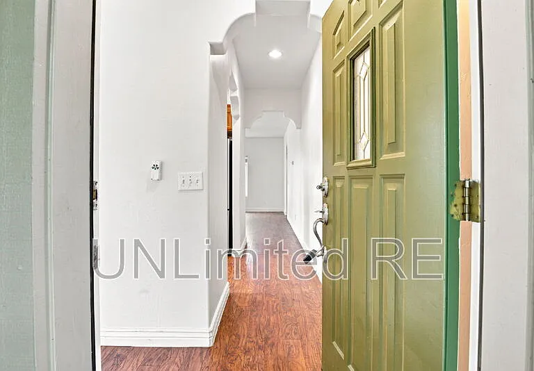 3272 S Litzler Dr — Photo 9