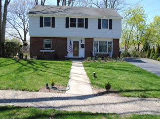 14 Peach Tree Rd, Oakhurst, NJ 07755