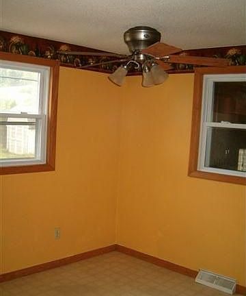 Dining area in Kitchen