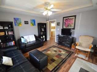 7615 Stovall Pl, Louisville, KY 40228