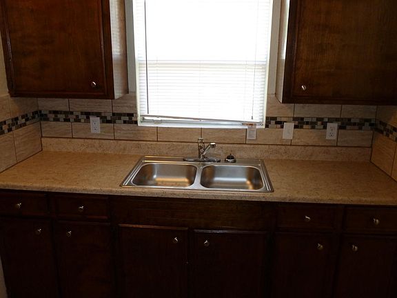 5th image of 309 Norfolk Dr