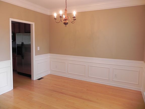 3rd image of 3718 Montgomery Way