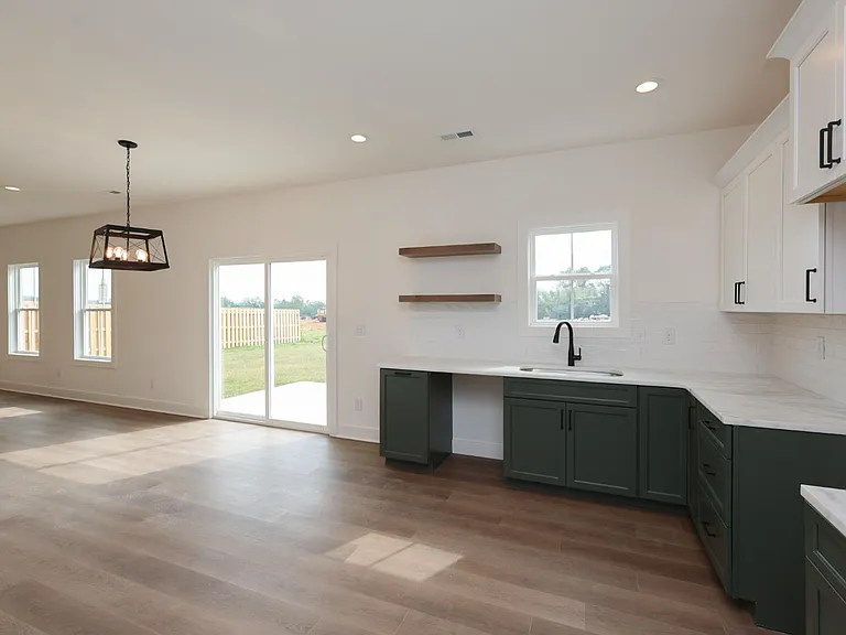208 Skaggs Blvd — Photo 9