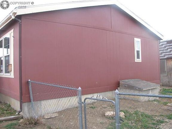 2nd image of 1231 Lawrence Ave