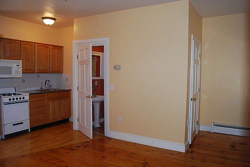 2nd image of 46 Marlborough St