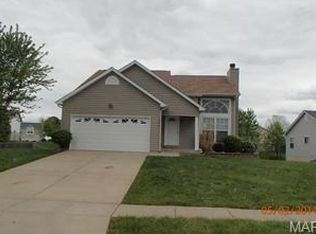 680 Argyle Ct, Wentzville, MO 63385