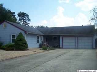 1087 Verdant Rd, Toms River, NJ 08753