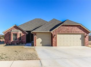 3103 Wood Valley, Norman, OK 73071