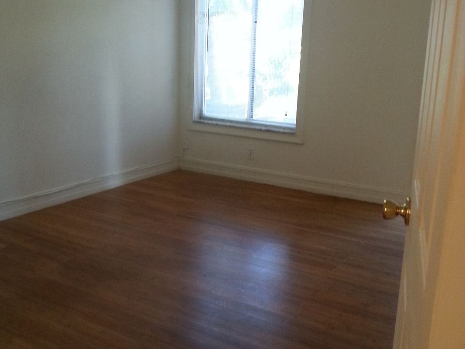 2nd image of 3410 Pinewalk Dr N APT 816