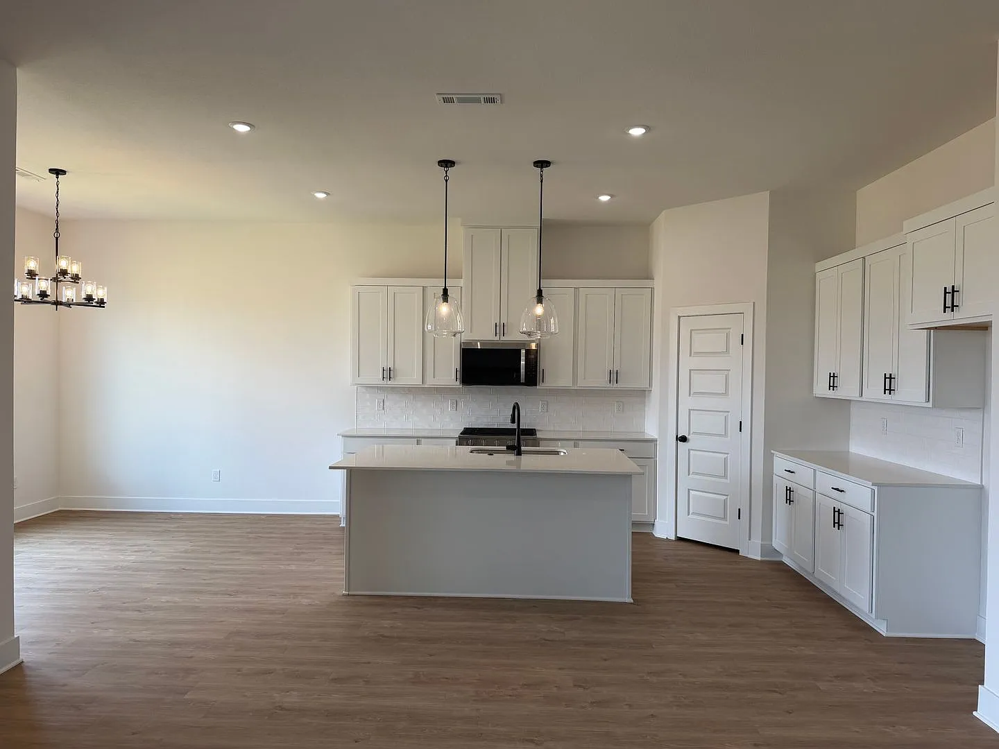 New Construction! — Photo 3
