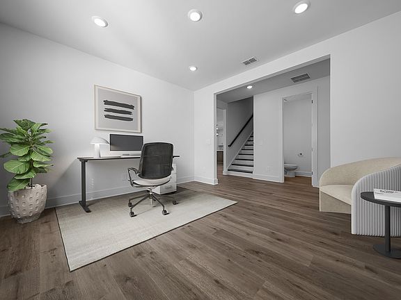 4th image of 2054 Riley Park Dr