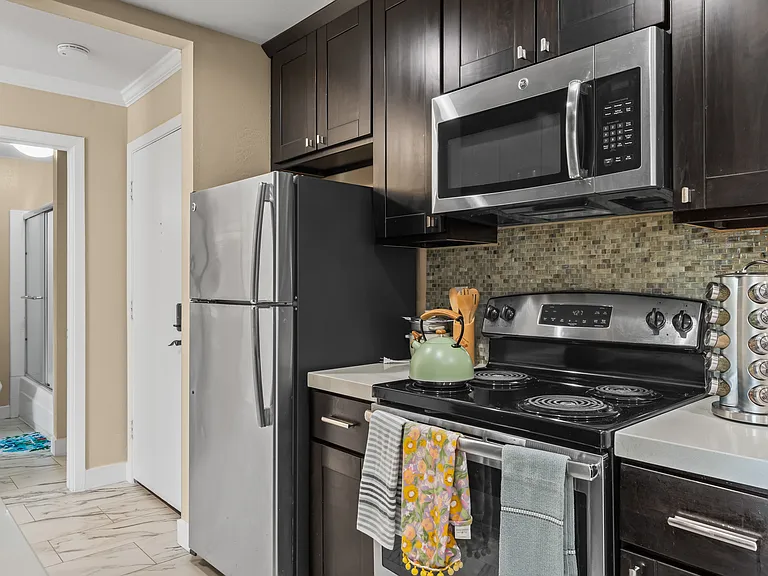 2451 Santa Rita Rd #52 — Photo 40