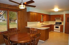 3rd image of 112 Wenban Ave