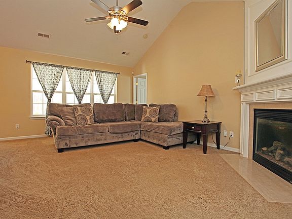 5th image of 1625 Eagle Lake Dr