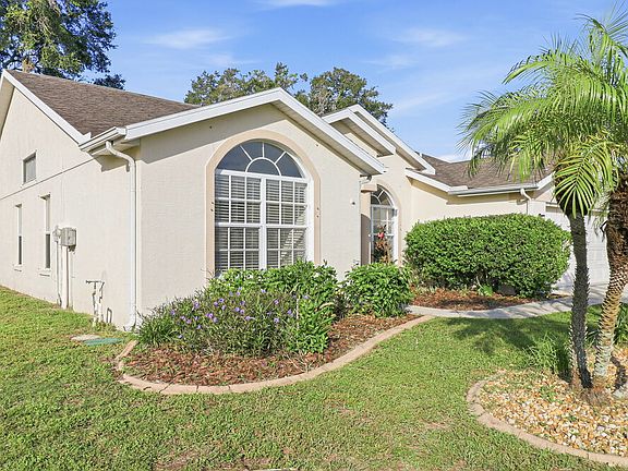3rd image of 9038 Water Hazard Dr