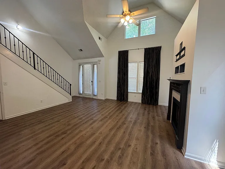 1343 Island Pl E — Photo 6