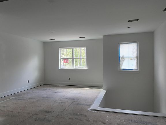 5th image of 4406 Sandy Hill Farm Rd