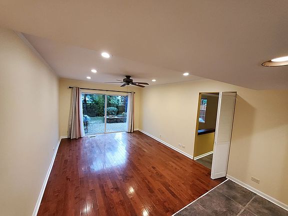 4th image of 1365 Derby Ln