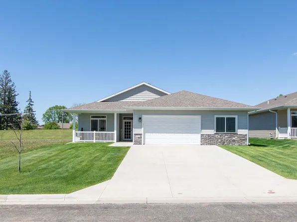 1552 Eagle Ridge St NE, Owatonna, MN 55060