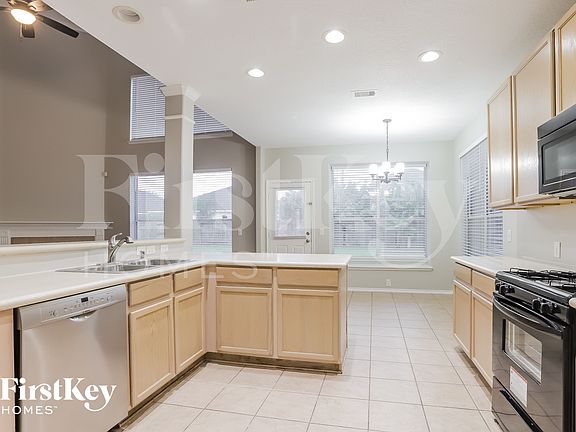 5th image of 5411 Baldwin Elm St