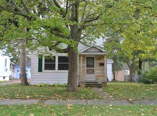 1058 Webster St, Traverse City, MI 49686