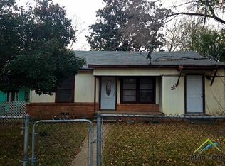 213 Austin Pkwy, Lone Star, TX 75668