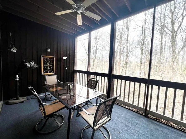 1842 E Eagle Bay Dr, Bloomington, IN 47401