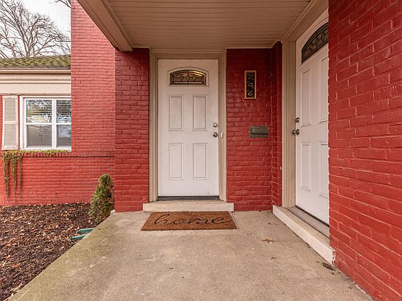 2nd image of 246 N Mansfield St