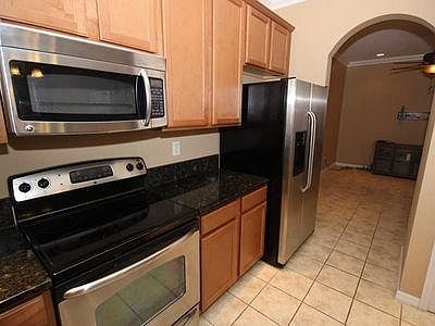 5th image of 35 Canterbury Bell Dr