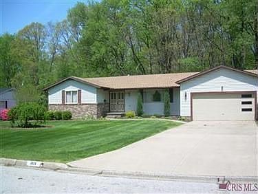 1st image of 3029 Oakridge Dr