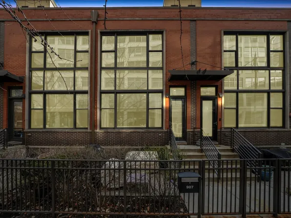 907 N Kingsbury St, Chicago, IL 60610