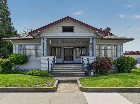 609 Lane St, Yreka, CA 96097